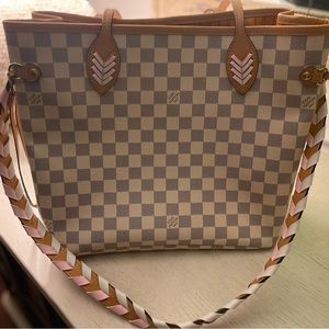 Authentic Louis Vuitton Neverfull MM tote, braided strap. White. Brand new.